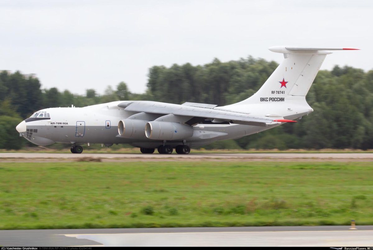 Ил-78м-90а