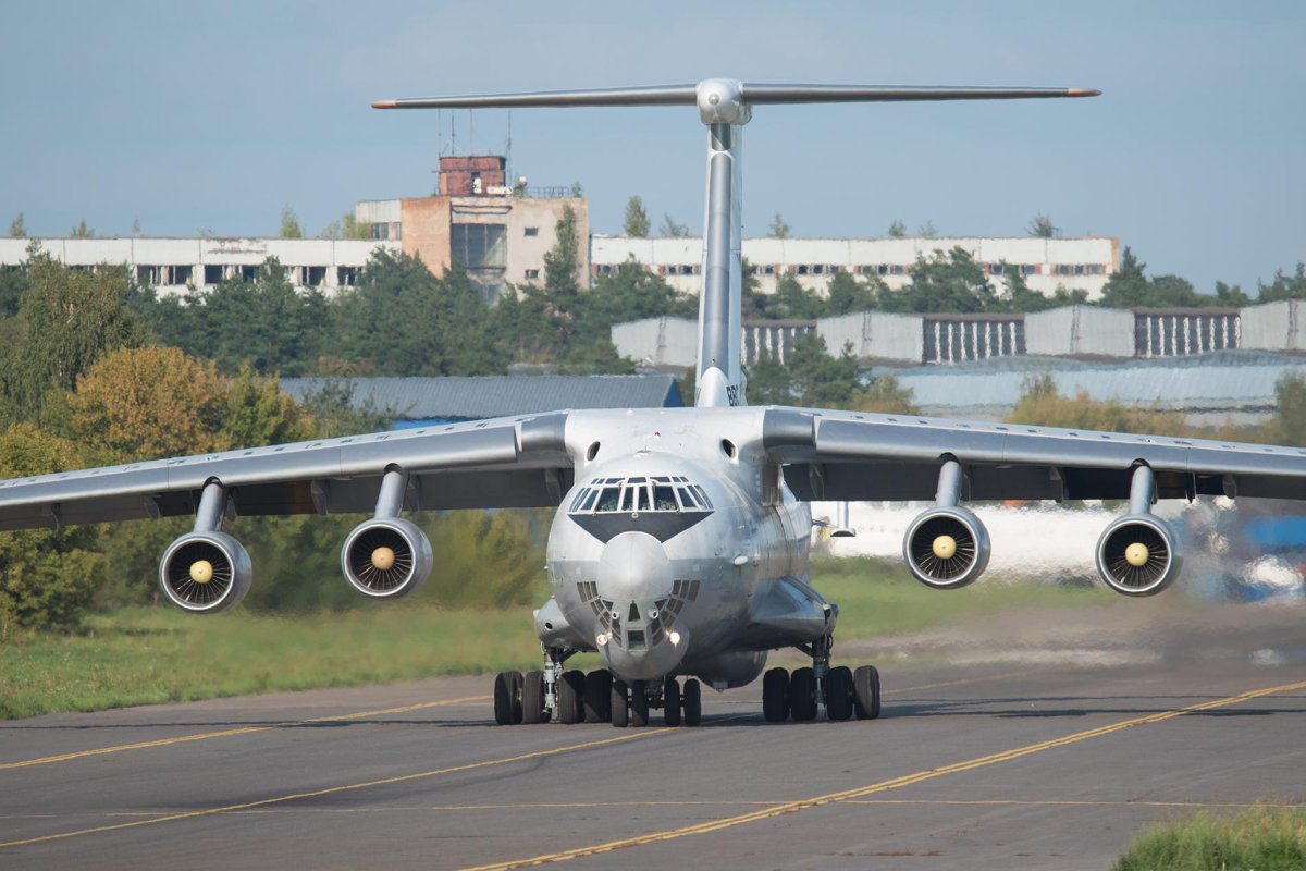 Топливозаправщик ил-78