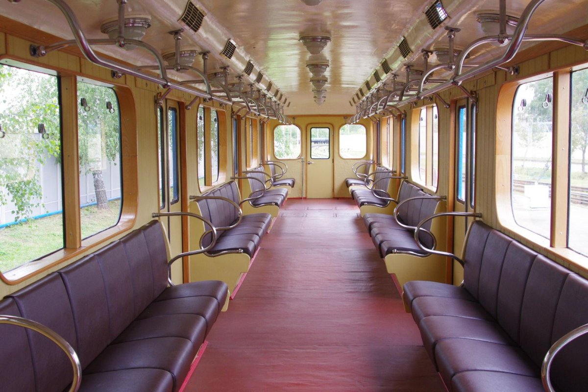 Метровагон типа д салон