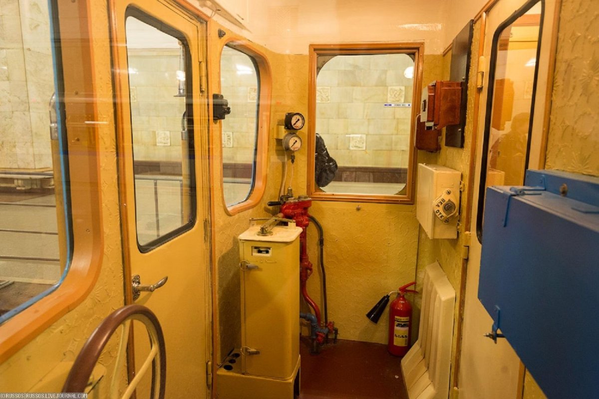 Метровагон типа а кабина