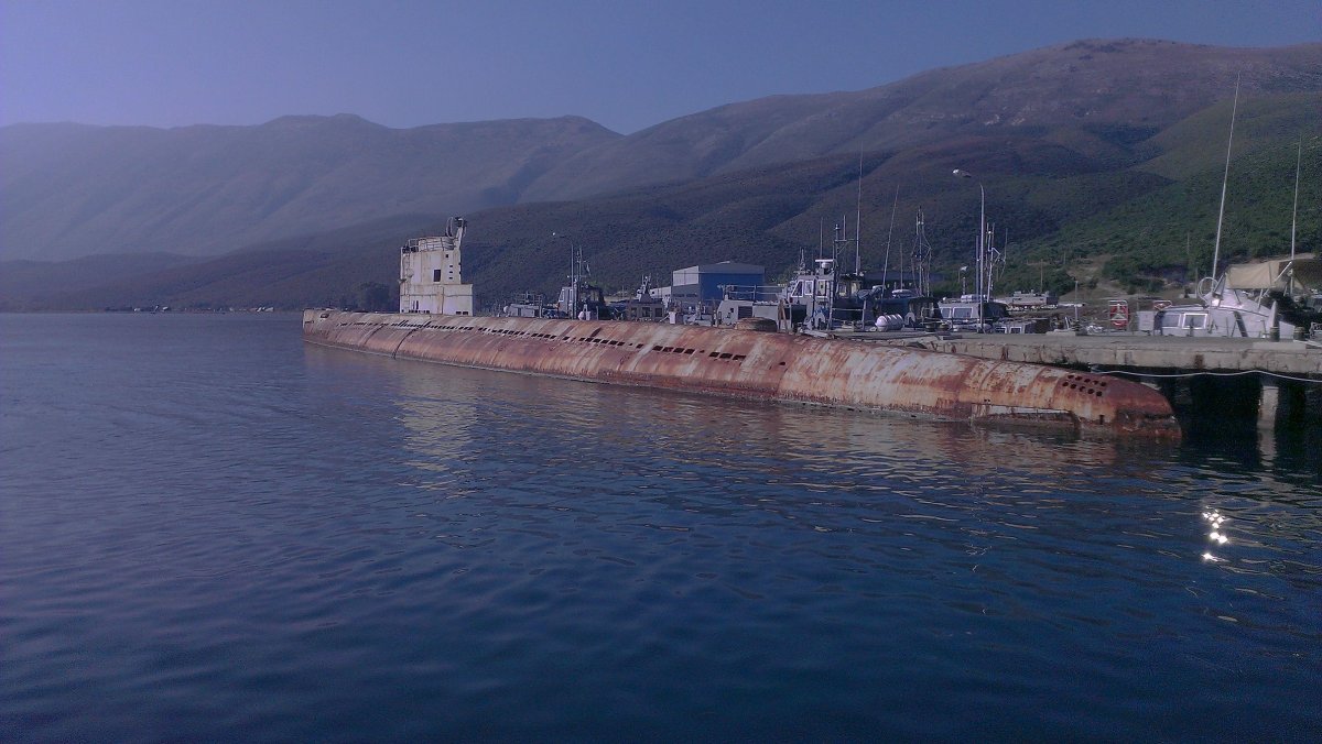 Влера Албания база подводных лодок