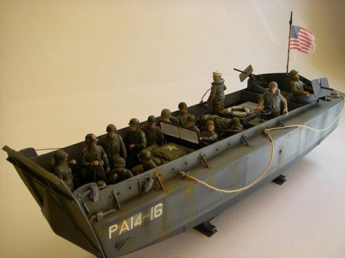 LCVP десантный катер