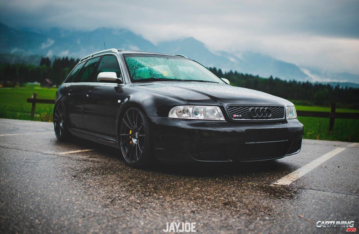 Audi rs4 b5