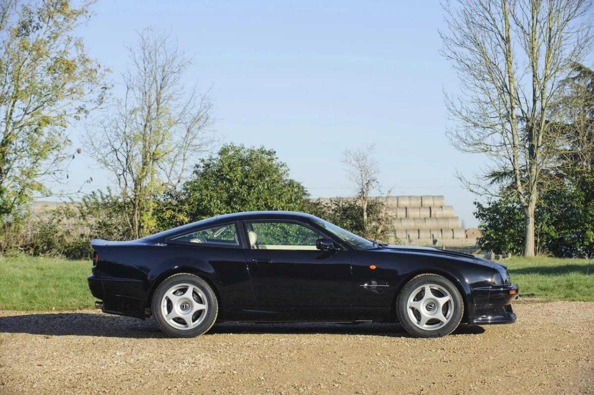 Aston Martin v8 Vantage le mans v600 II
