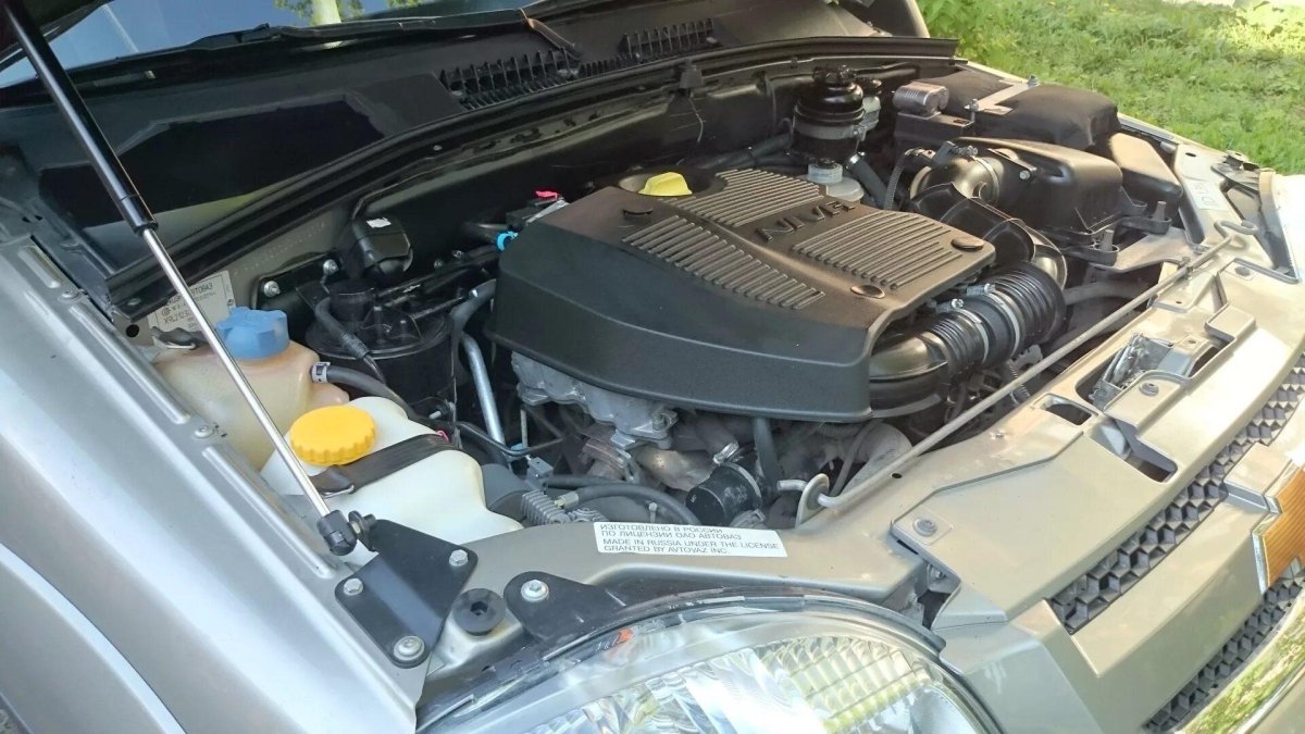 Chevrolet Niva под капотом