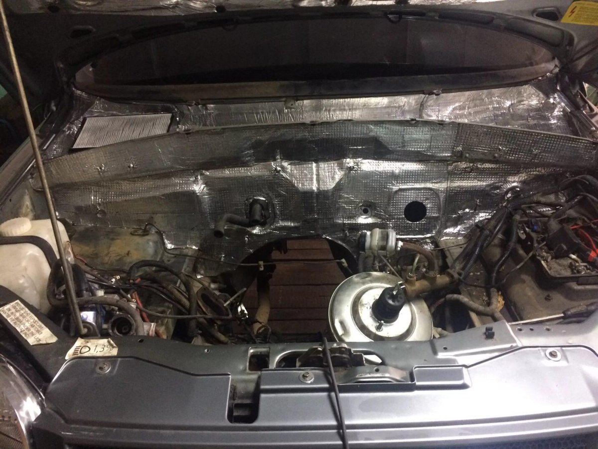 Шумоизоляция моторного отсека 2123 Нива Шевроле