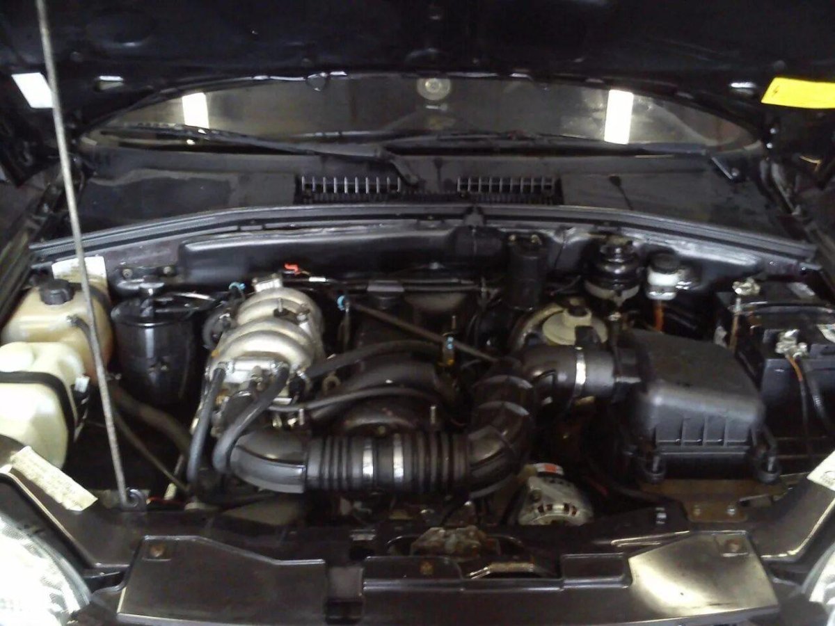 Подкапотное Нива 2123