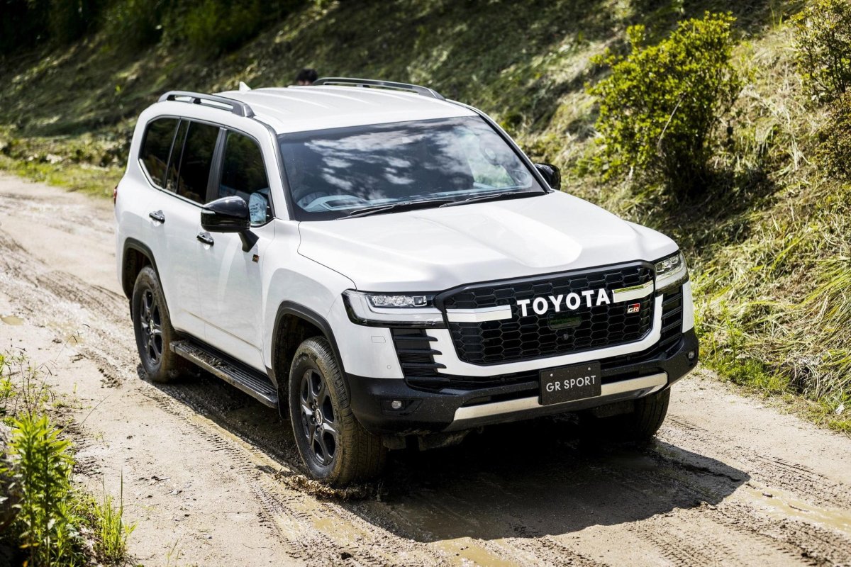 Toyota Land Cruiser 300 gr Sport