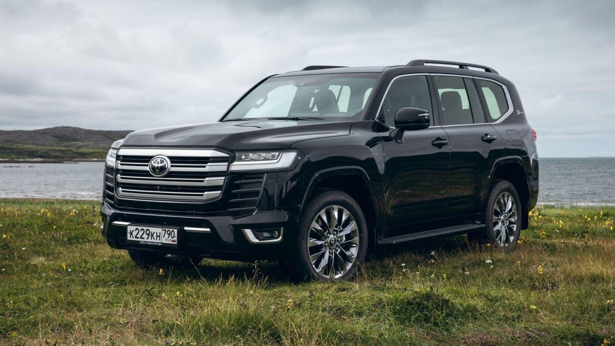 Toyota Land Cruiser 300