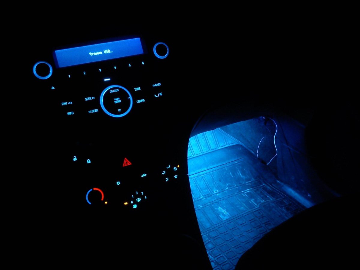 Подсветка салона Шевроле Авео т300