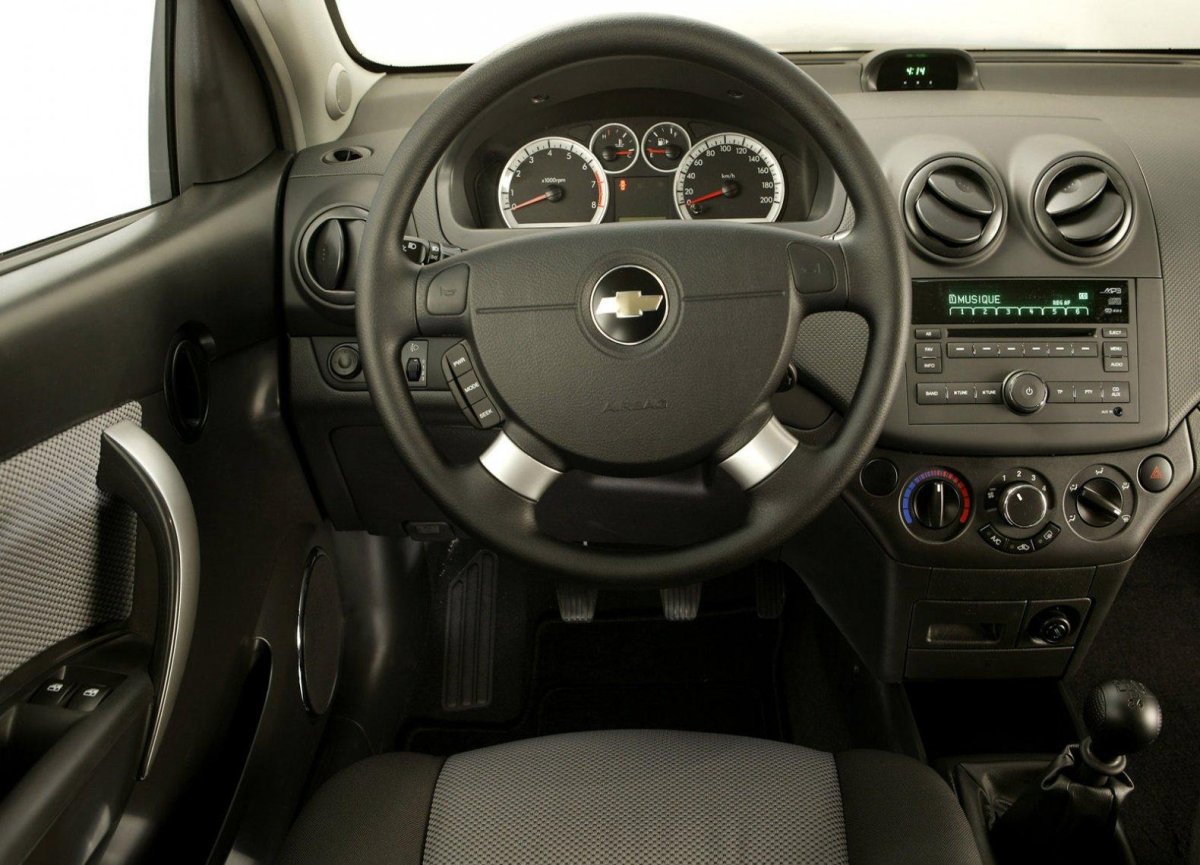 Chevrolet Aveo 2008 салон