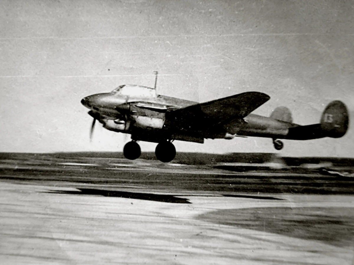 Петляков пе-2