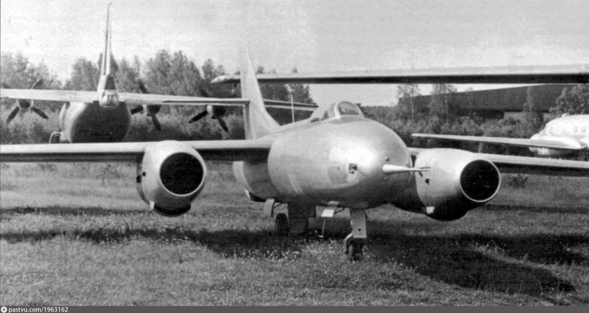 Як-25рв высотный разведчик