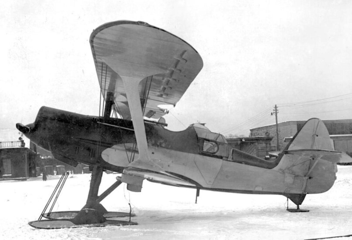 Самолет-разведчик р-1