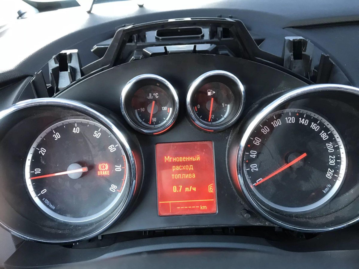 Приборная панель Опель Астра