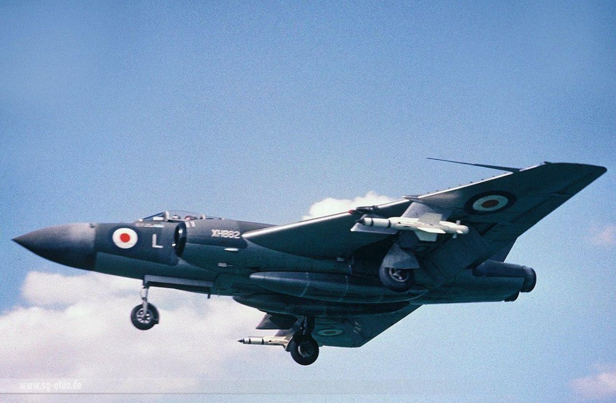 Самолёт Глостер Джевелин