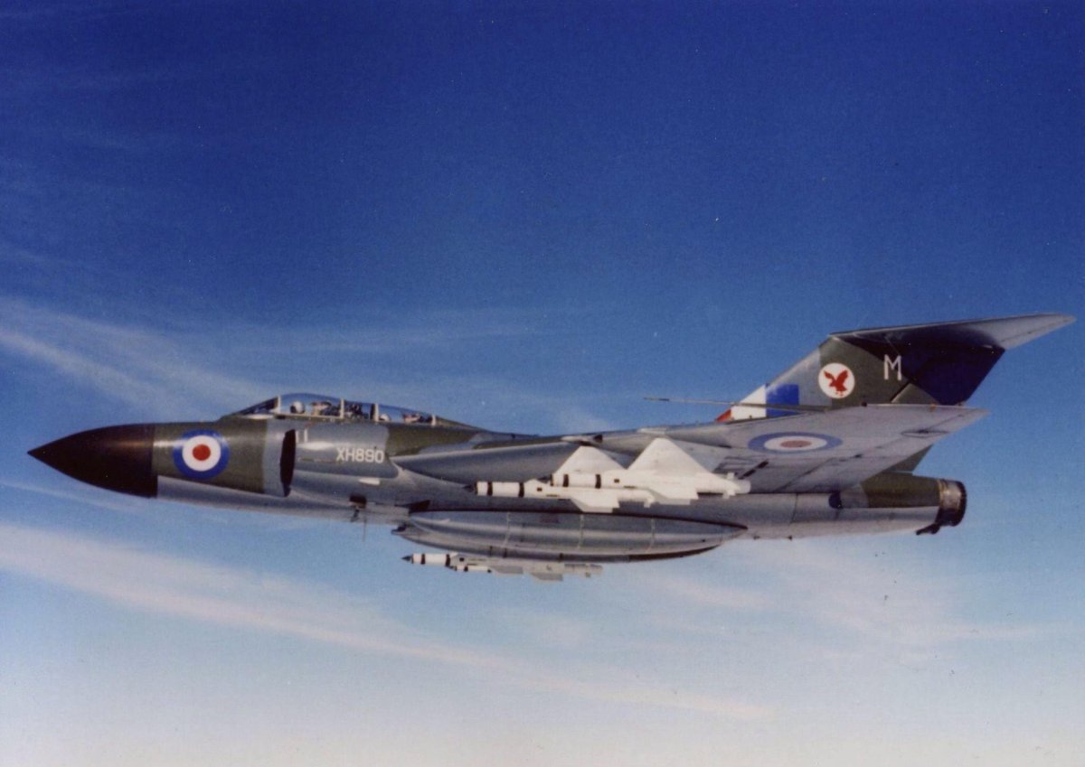 Джавелин самолет