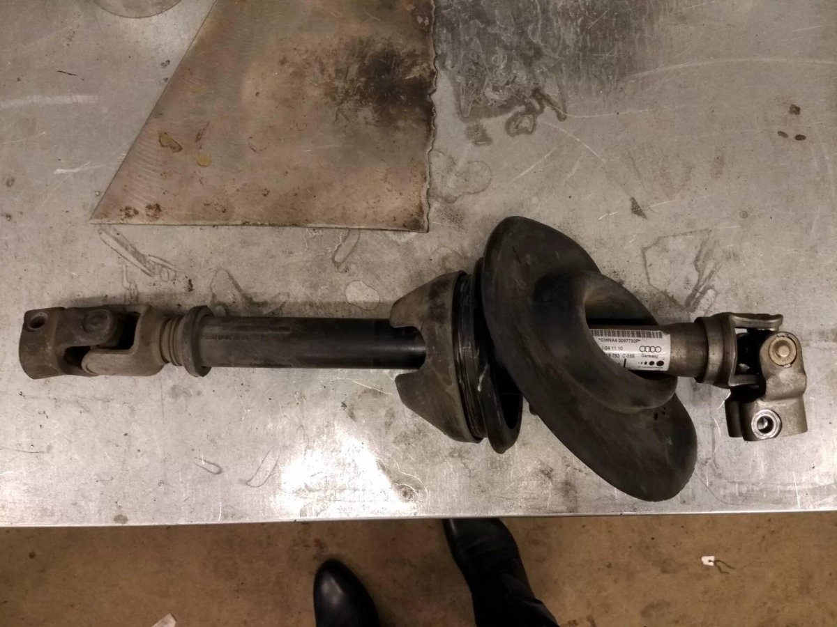 Рулевой вал Audi q5