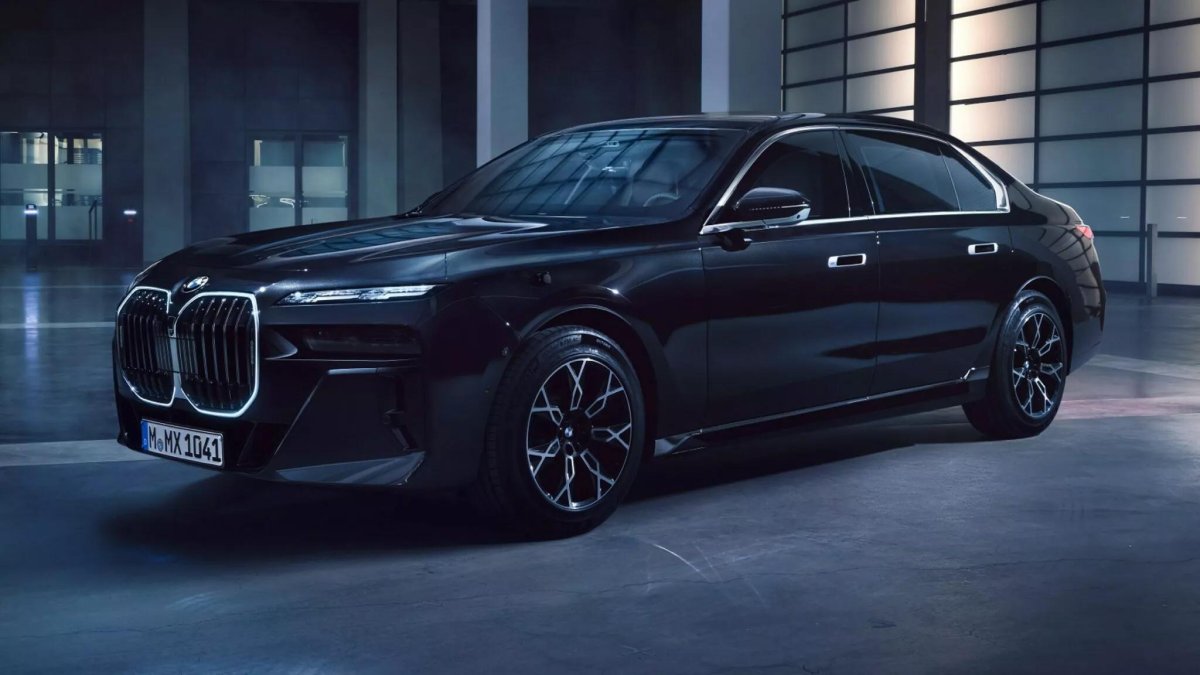 БМВ 7 электро