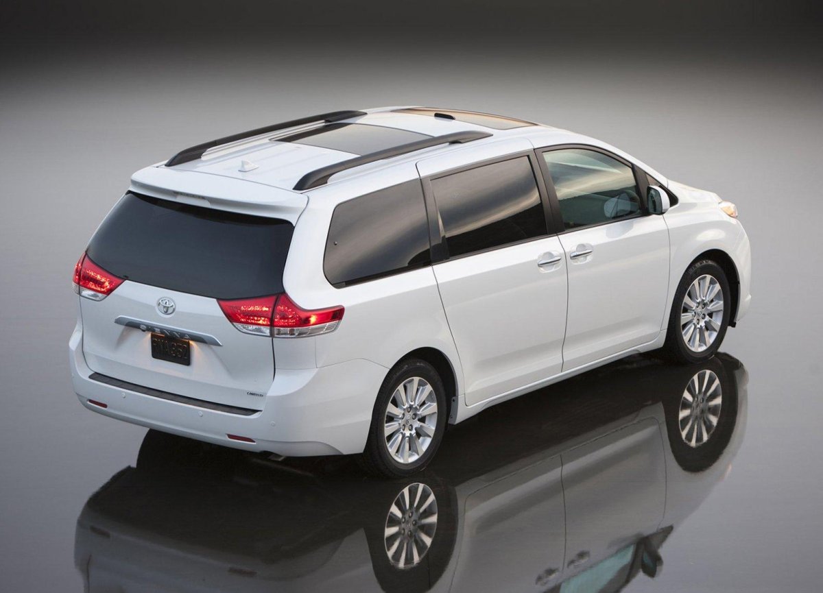Toyota Sienna 2010