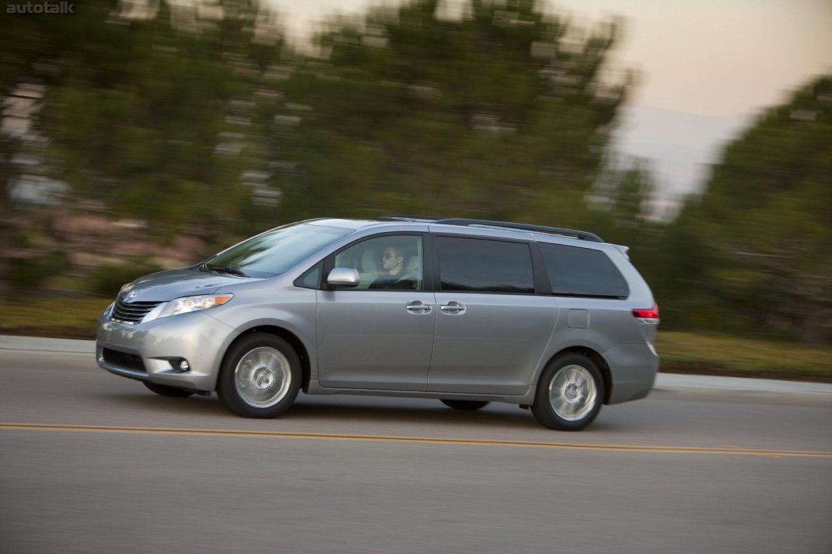 Toyota Sienna 2013