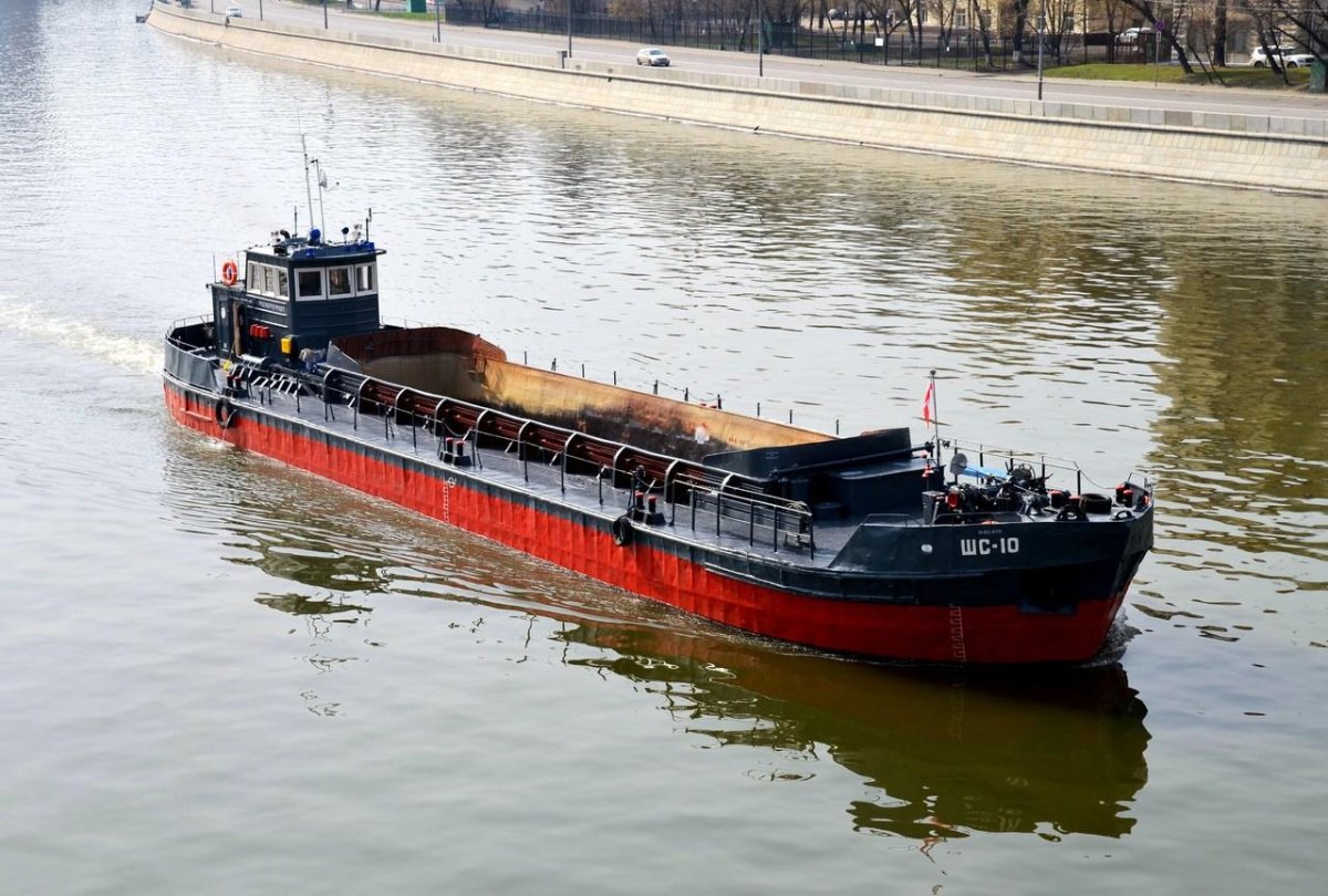 Самоходная баржа "Славянка-020"