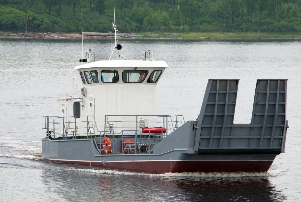 Самоходная баржа "Славянка-020"