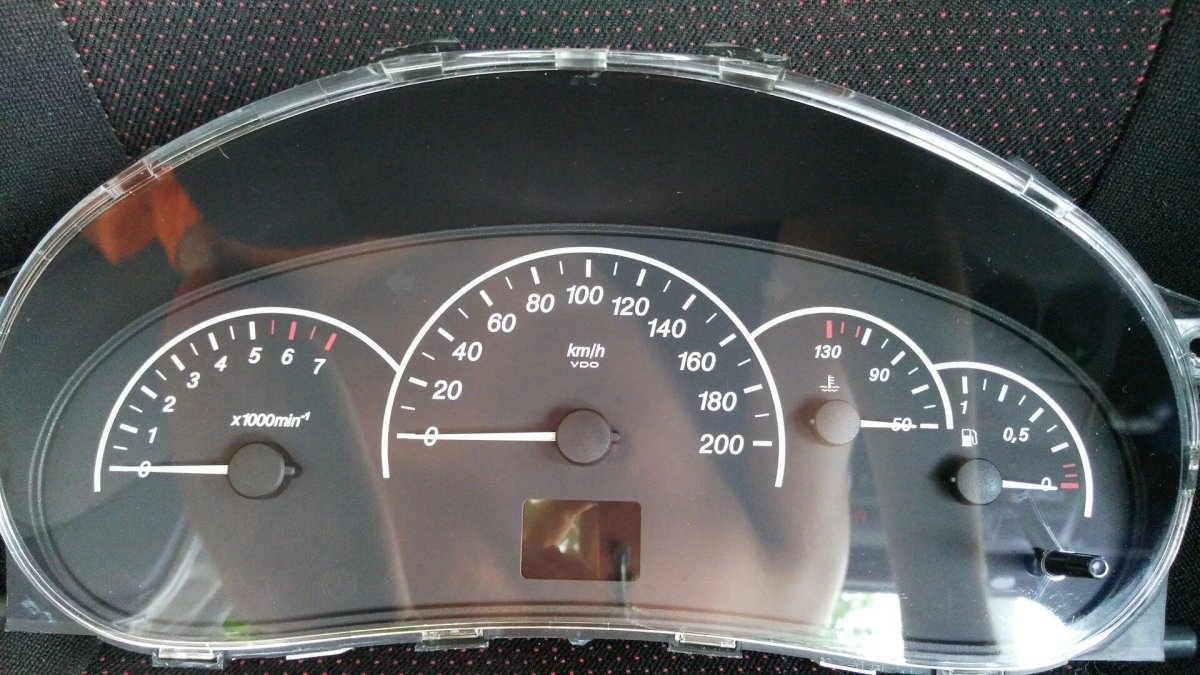 Приборка Приора 1