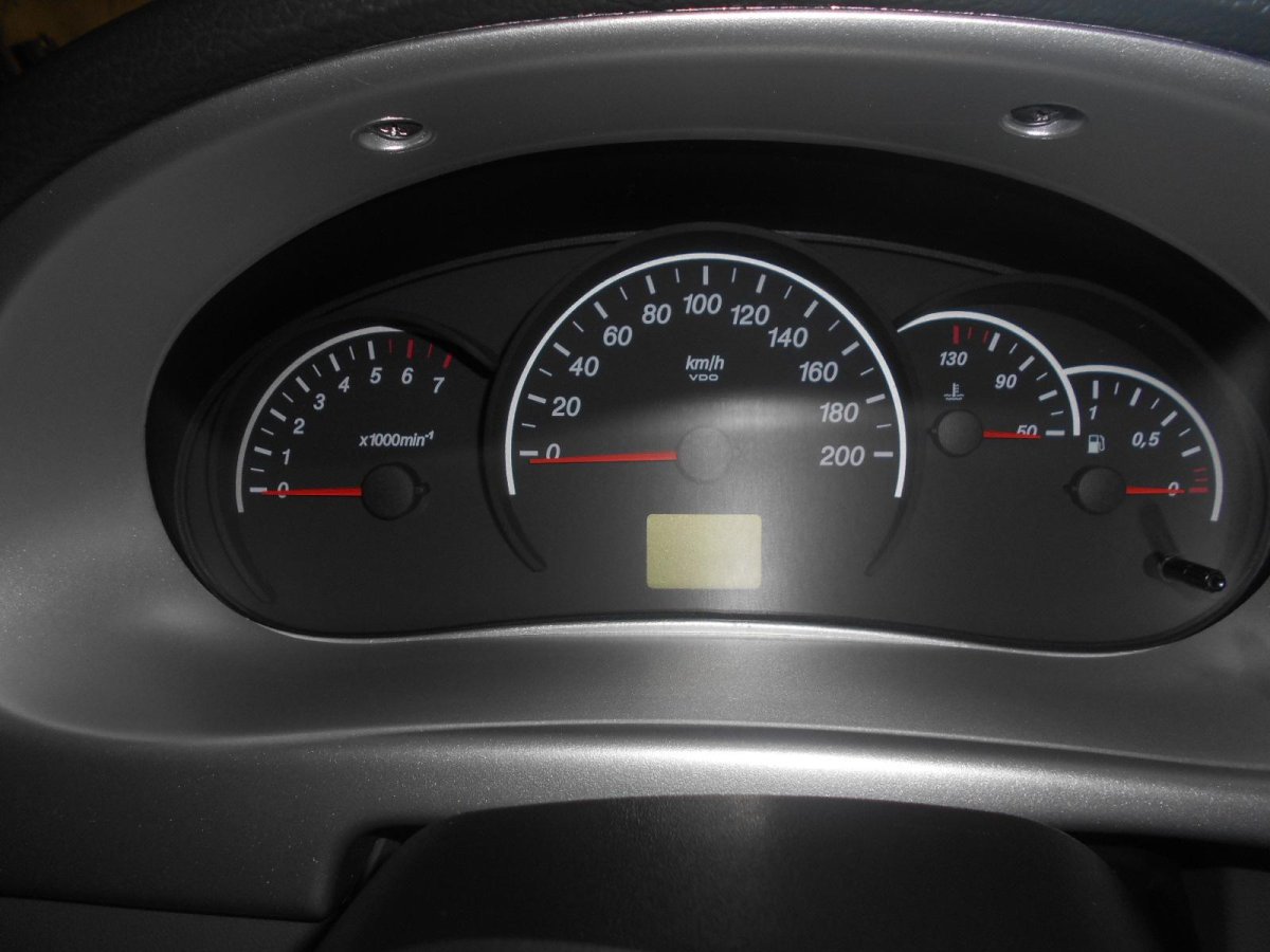 Панель приборов Лада Приора 1