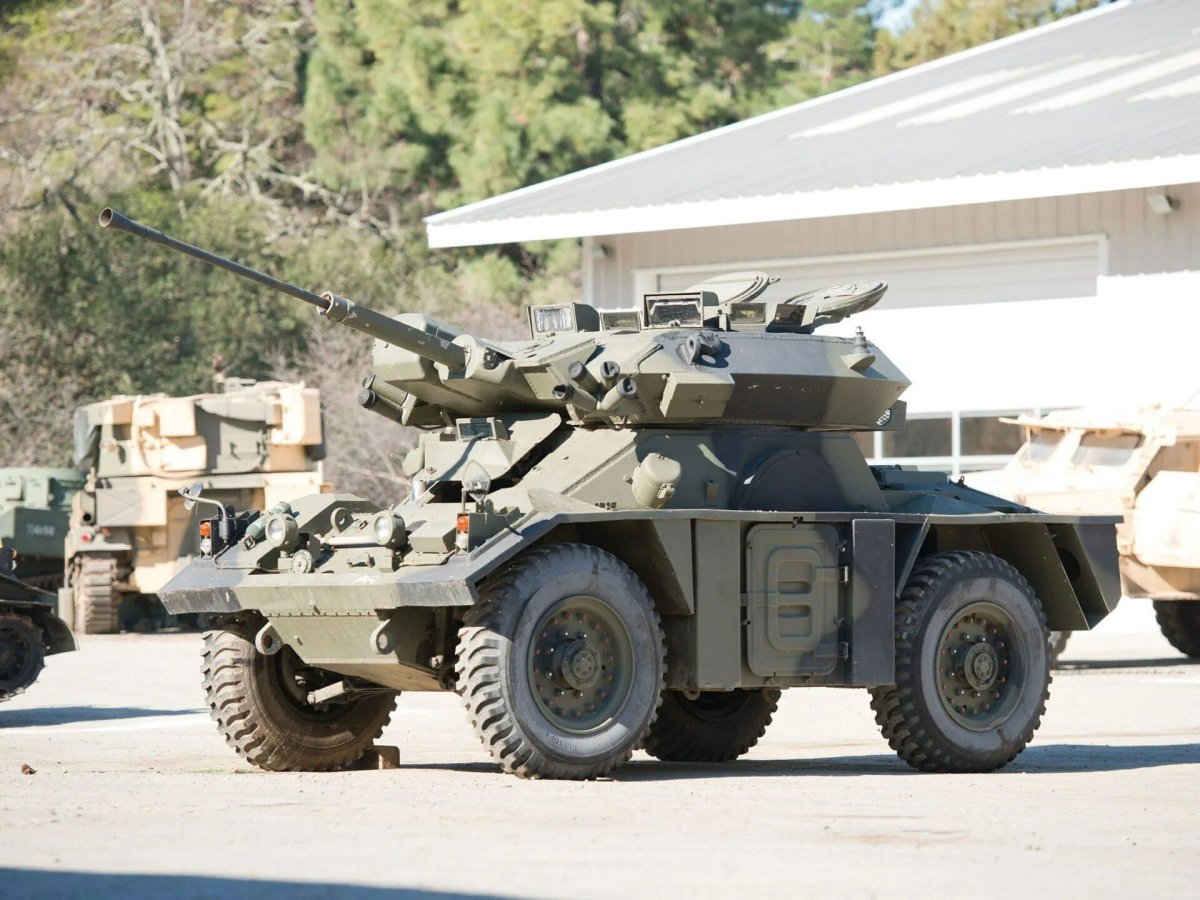 Фокс бронеавтомобиль