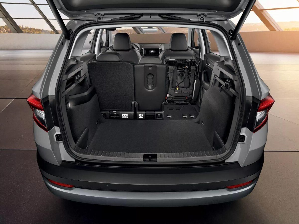 Skoda Karoq 2021 багажник