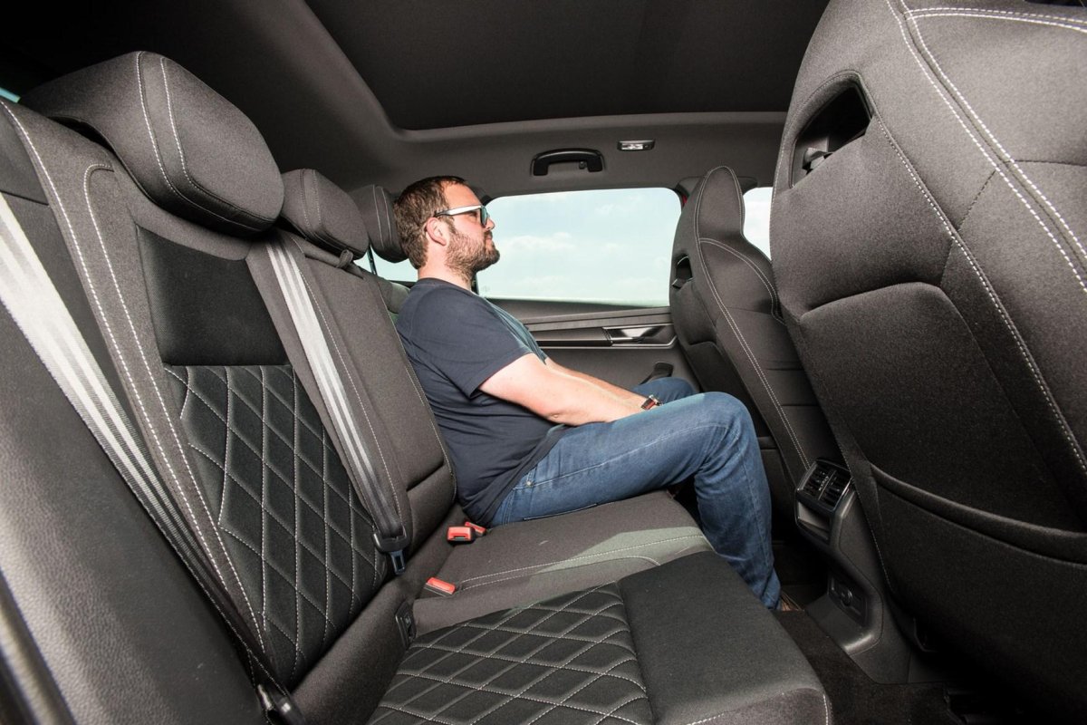 Skoda Karoq 2021 багажник