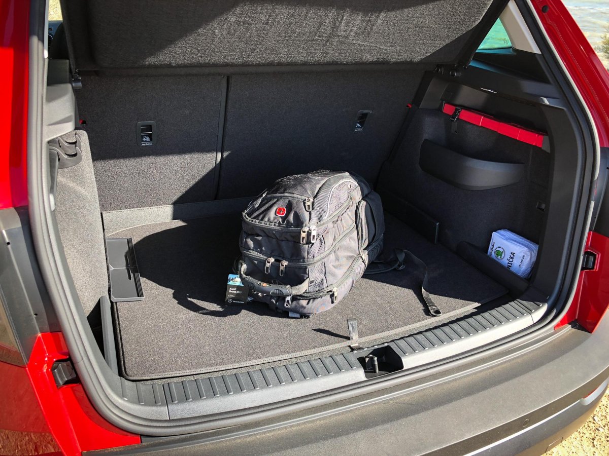 Шкода Карок Актив багажник