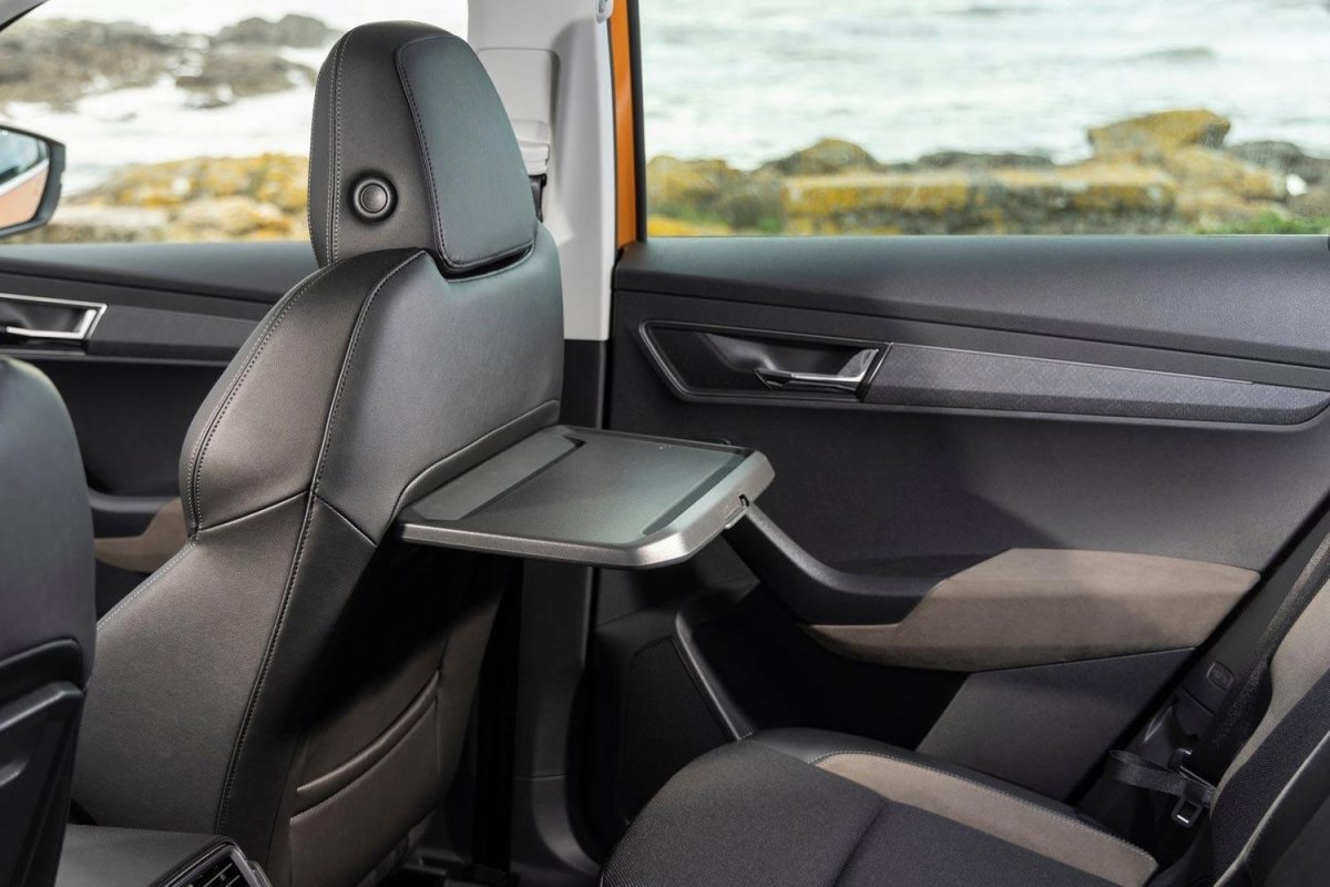 Skoda Karoq 2021 салон