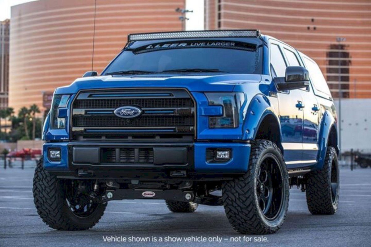 Ford Excursion 2022