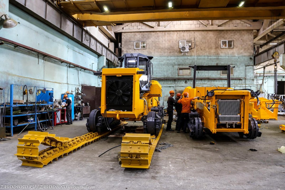 Бульдозер завод