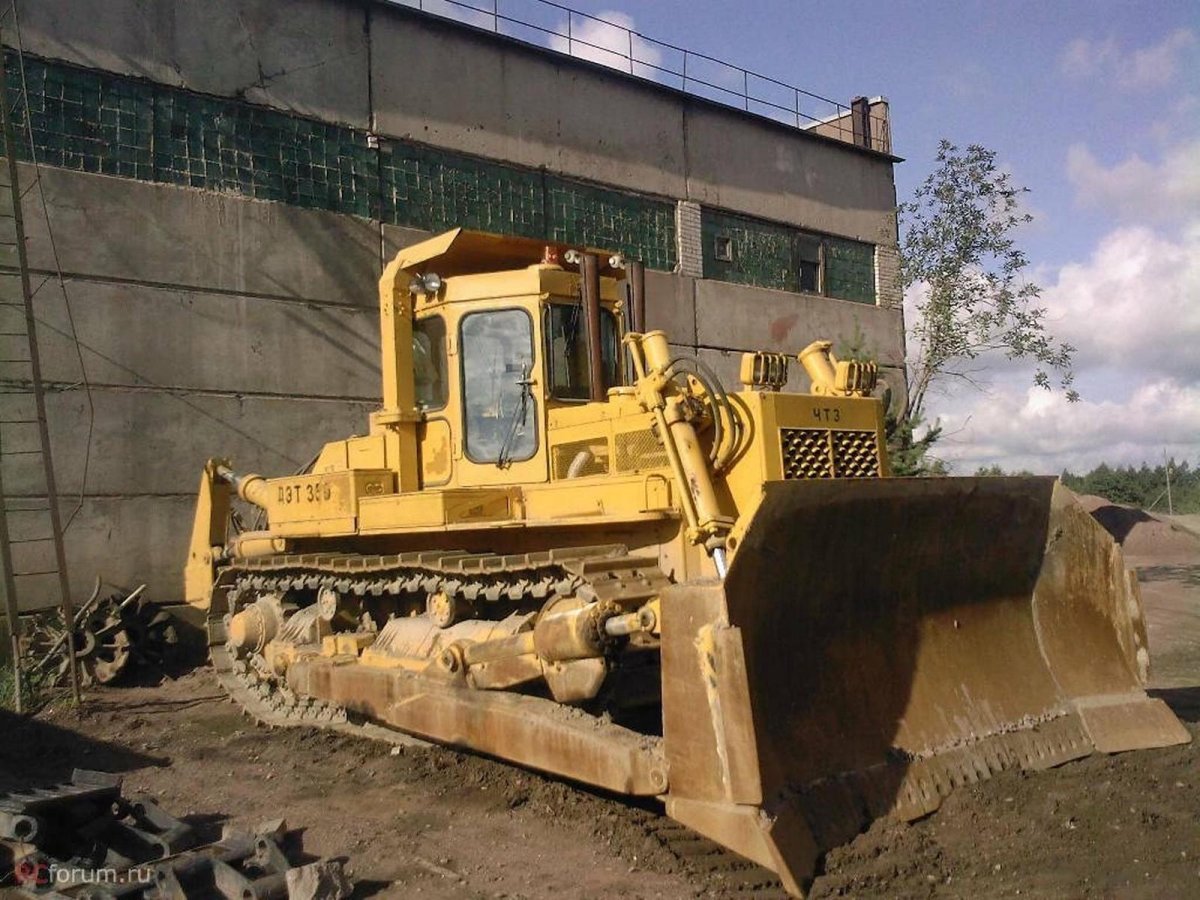 ДЭТ-250 трактор