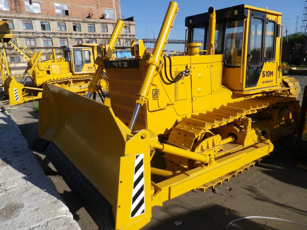 Трактор ЧТЗ б10м