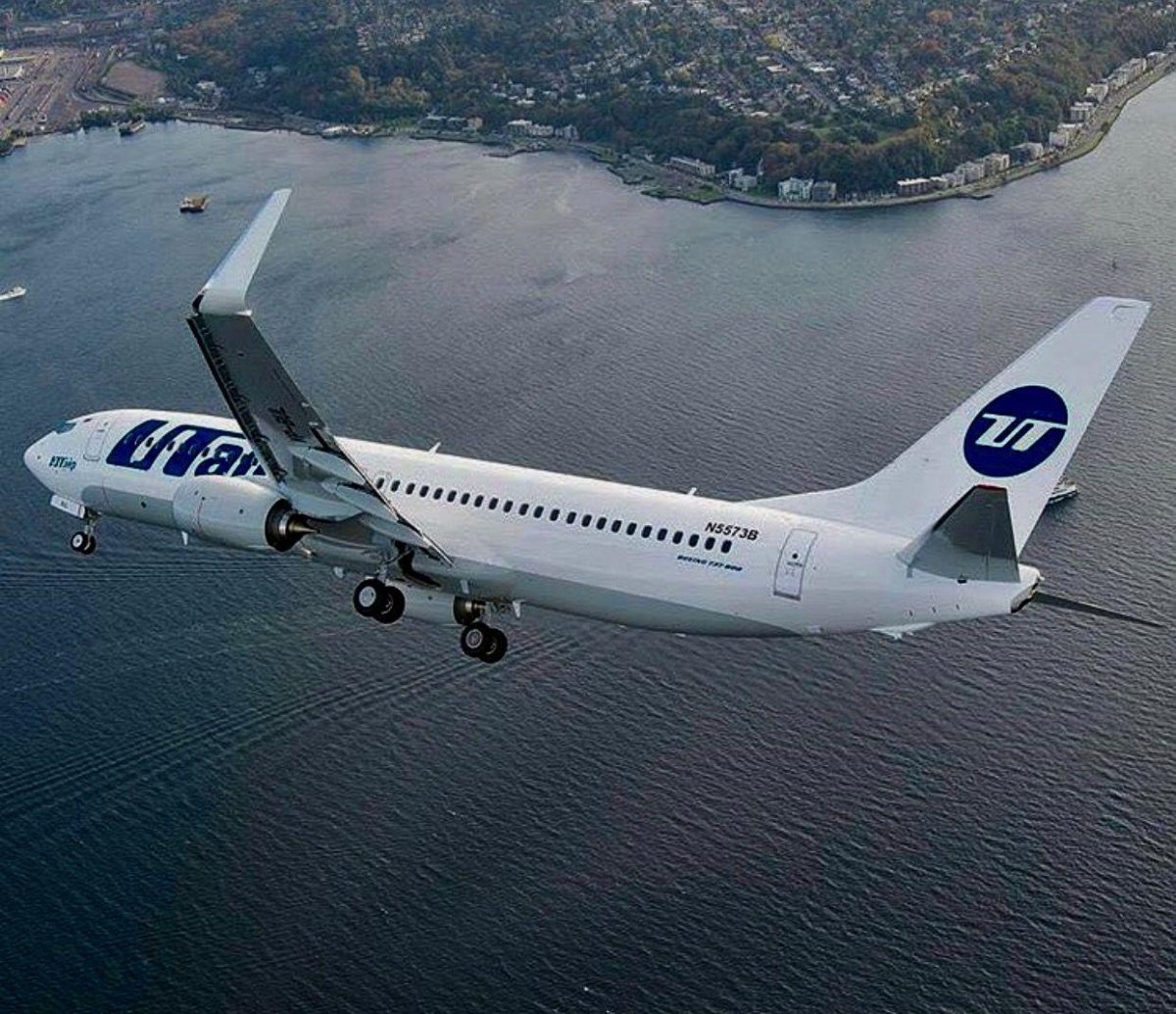 Боинг 737 ЮТЭЙР