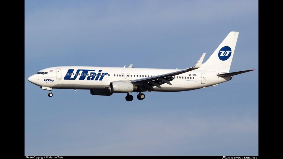 737-800 UTAIR