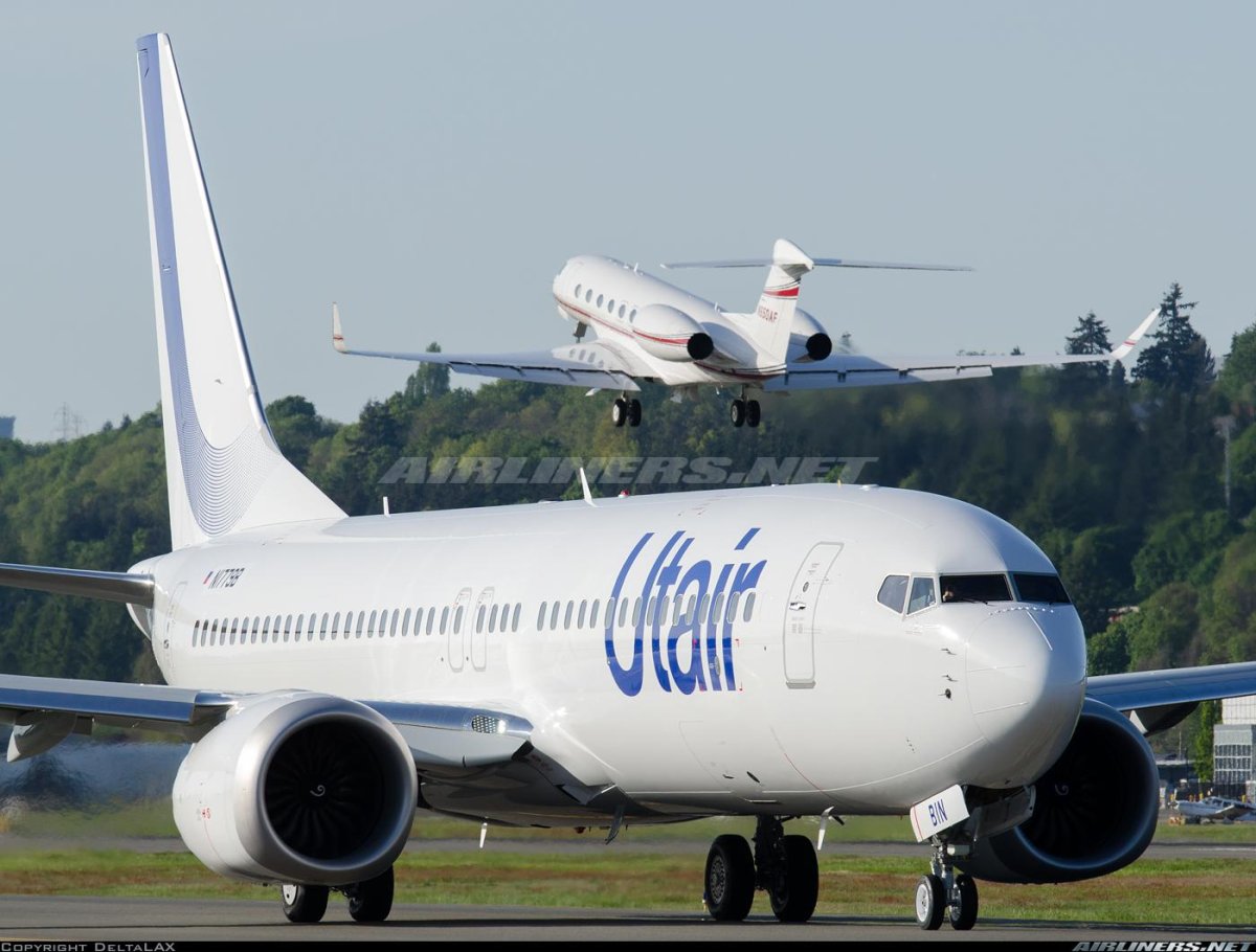 ЮТЭЙР Боинг 737 Макс