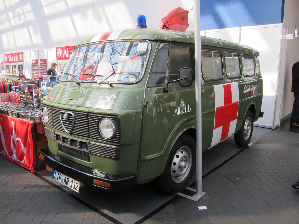 Альфа Ромео f12