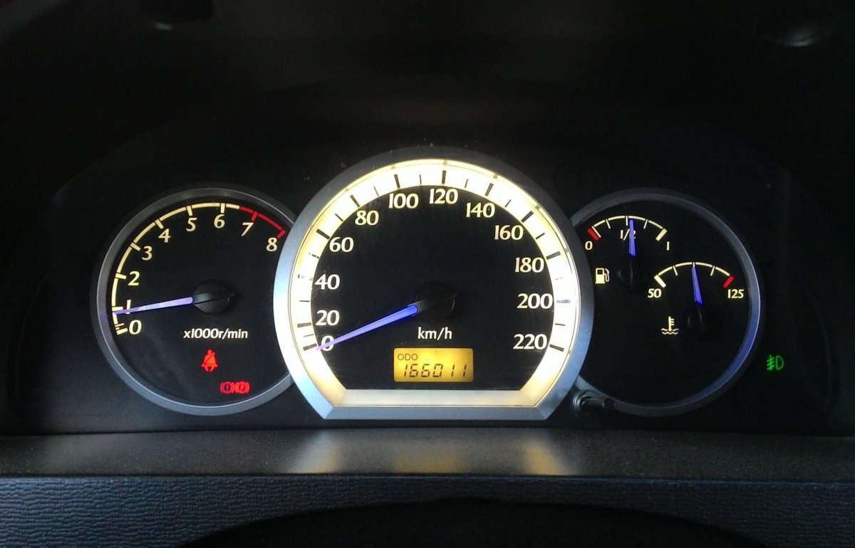 Панель приборов Шевроле Лачетти