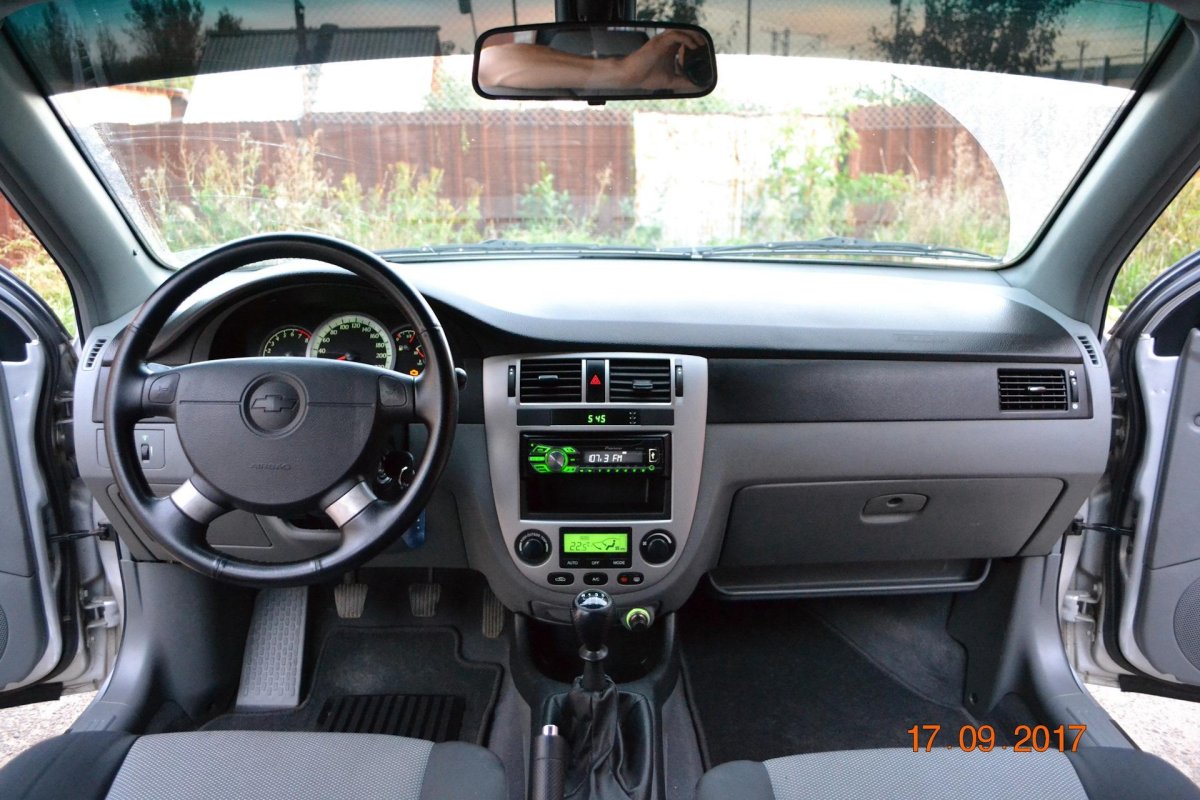 Chevrolet Lacetti седан 2007 салон