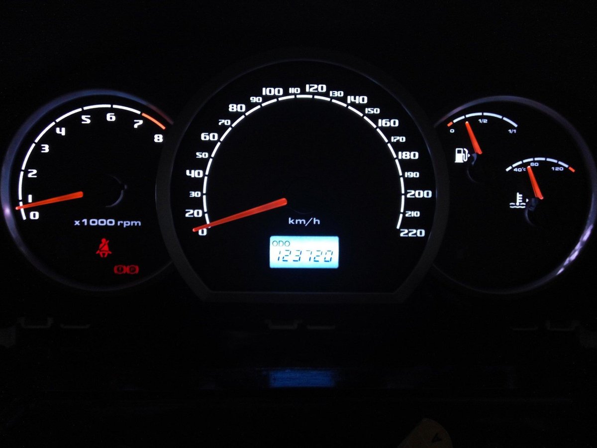 Панель приборов Шевроле Лачетти