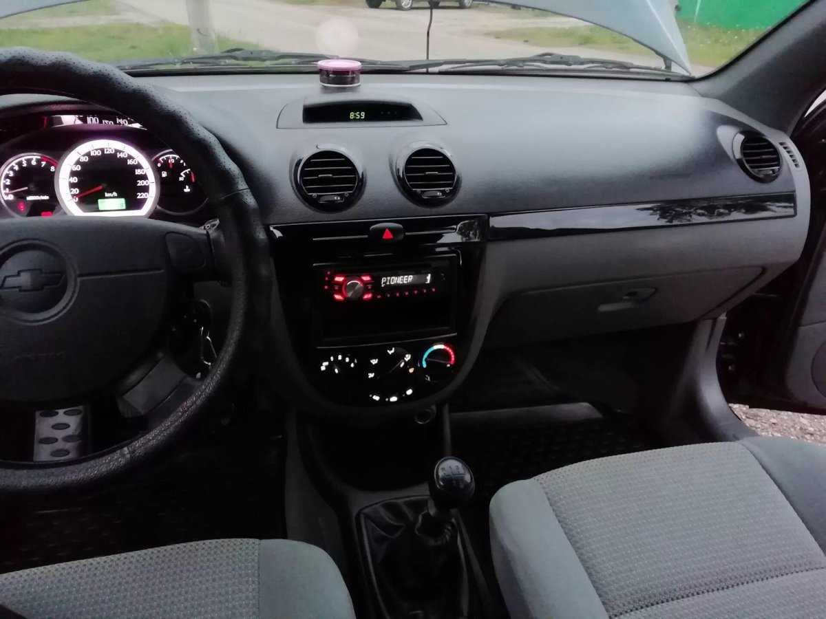 Лачетти хэтчбек 1.4 салон