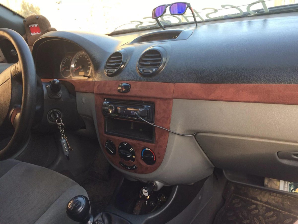 Chevrolet Lacetti хэтчбек салон