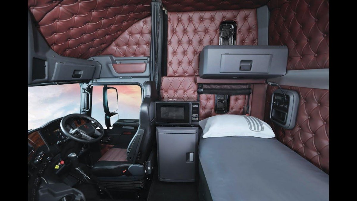 Грузовик Kenworth k100 салон