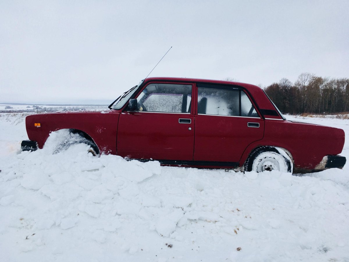 ВАЗ 2107 красная дрифт