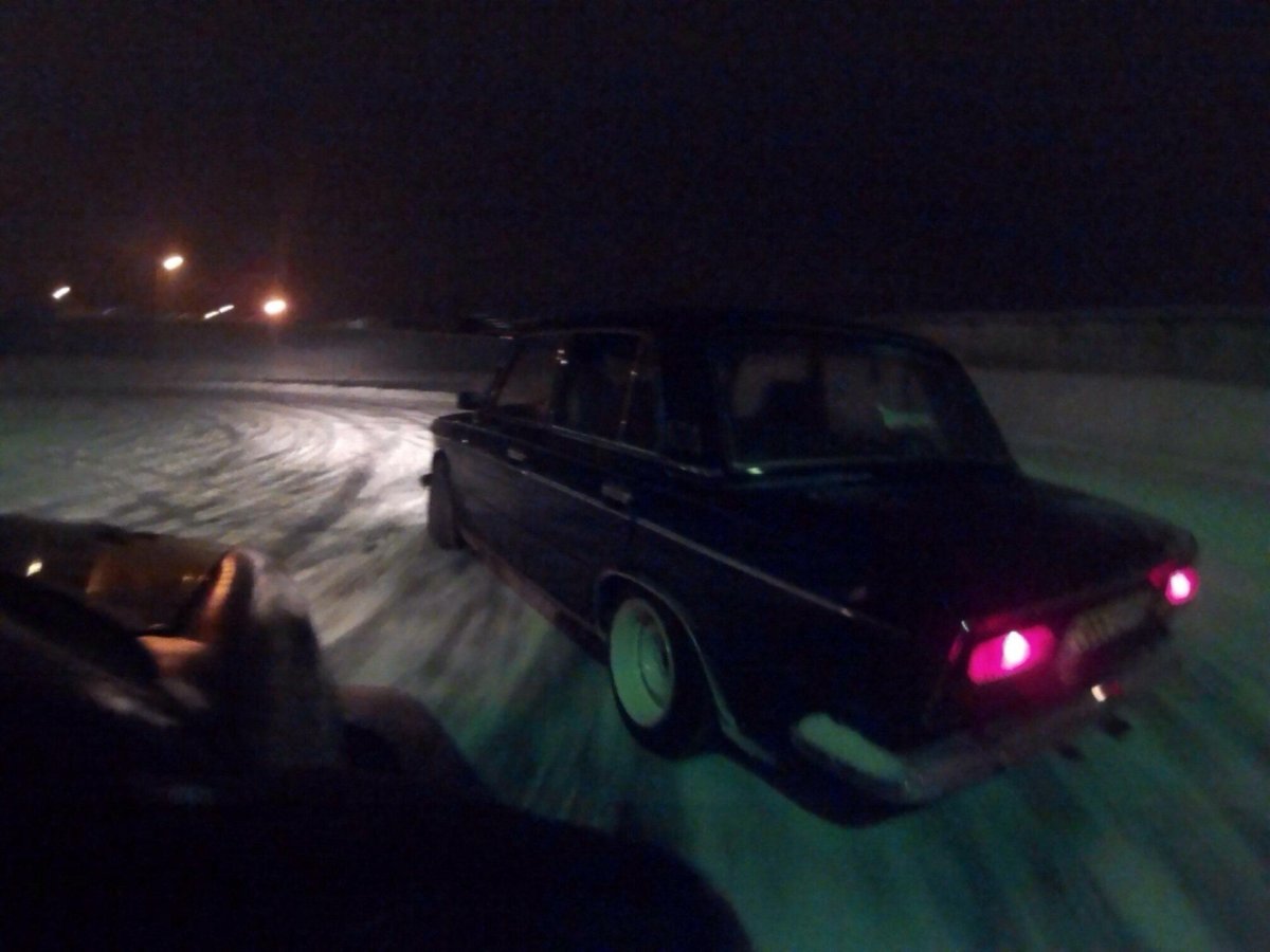 ВАЗ 2107 зимний дрифт ночь